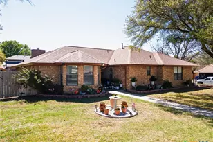 1402 Hawk Trail, Copperas Cove, TX 76522 - Photo 3