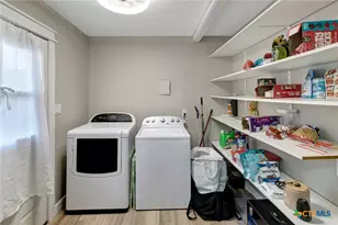 17 Northshire St, Victoria, TX 77904 - Photo 13