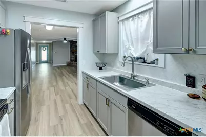 17 Northshire Street, Victoria, TX 77904 - Photo 5