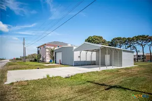 211 W Taylor Ave, Port O'Connor, TX 77982 - Photo 9