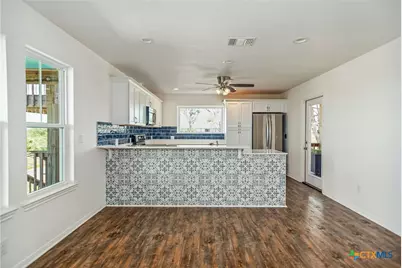 211 W Taylor Avenue, Port O'Connor, TX 77982 - Photo 27