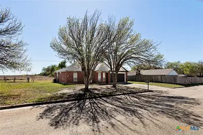 809 Steven Street, Troy, TX 76579 - Photo 3