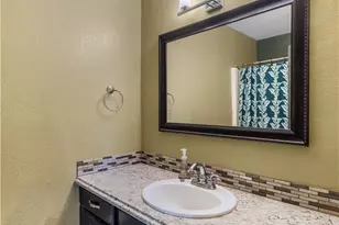 202 Georgia Ln, Victoria, TX 77901 - Photo 13