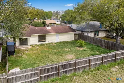 202 Georgia Lane, Victoria, TX 77901 - Photo 17