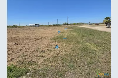 1609 W Cleveland Avenue, Seadrift, TX 77983 - Photo 5