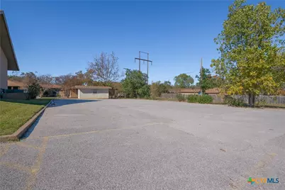 1207 Metropolitan Drive, Killeen, TX 76541 - Photo 39