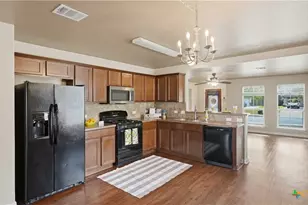 471 Magnolia Wind, New Braunfels, TX 78130 - Photo 9