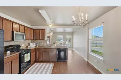 471 Magnolia Wind, New Braunfels, TX 78130 - Photo 7