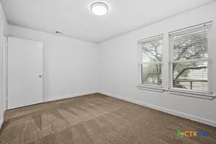 8406 Lyndon Ln, Austin, TX 78729 - Photo 19