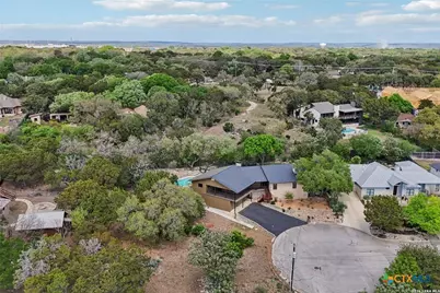 718 Starcrest, New Braunfels, TX 78130 - Photo 7