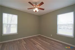 1106 Harvey Ln, Victoria, TX 77901 - Photo 13