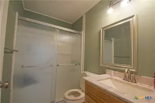 1106 Harvey Ln, Victoria, TX 77901 - Photo 11