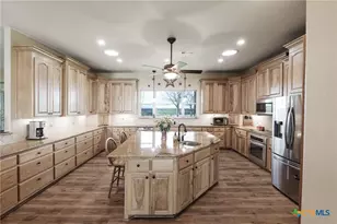 5450 Co Rd 101, Lampasas, TX 76550 - Photo 13