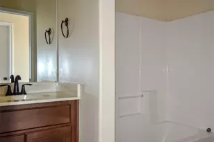 165 S Guadalupe St, San Marcos, TX 78666 - Photo 7