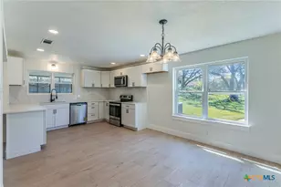 3019 Summit Dr, Belton, TX 76513 - Photo 11