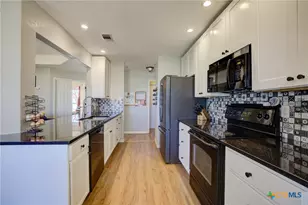 940 Cordova Loop, Seguin, TX 78155 - Photo 5