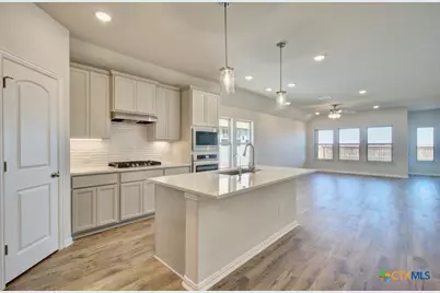 2827 Sacaton Drive, New Braunfels, TX 78130 - Photo 5