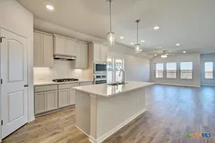 2827 Sacaton Dr, New Braunfels, TX 78130 - Photo 5