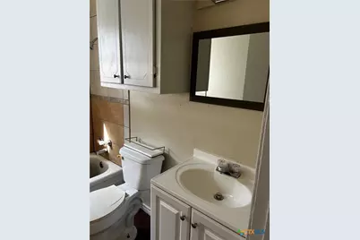 710 E Baxter Street #A, Seguin, TX 78155 - Photo 7