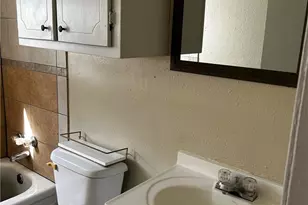 710 E Baxter St, Seguin, TX 78155 - Photo 7