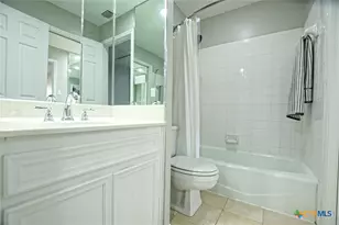 641 W 31st 1/2 St, Austin, TX 78705 - Photo 17