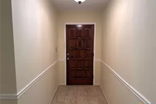 121 Byron Ln, Victoria, TX 77901 - Photo 3