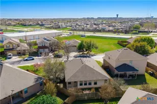 1310 Grande Mesa Dr, Georgetown, TX 78626 - Photo 33