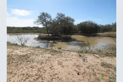1923 Co Rd 286, Edna, TX 77957 - Photo 23