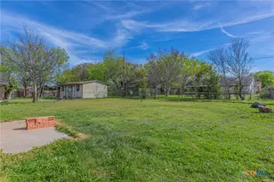 701 Steven St, Troy, TX 76579 - Photo 25