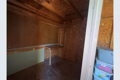 202 W Cleveland Avenue, Seadrift, TX 77983 - Photo 7