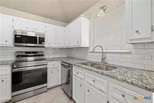 1301 Fairbanks St, Copperas Cove, TX 76522 - Photo 11