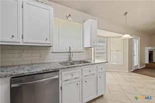 1301 Fairbanks St, Copperas Cove, TX 76522 - Photo 13