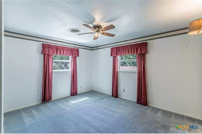 1808 N Beal Street, Belton, TX 76513 - Photo 13