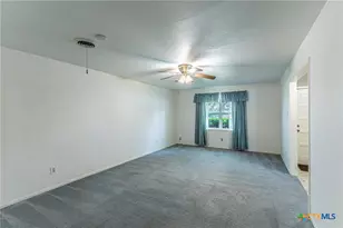 1808 N Beal St, Belton, TX 76513 - Photo 11