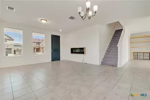 401 Briarfield Dr, Seguin, TX 78155 - Photo 5