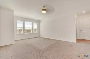 401 Briarfield Dr, Seguin, TX 78155 - Photo 27