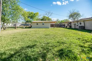 1715 Algee St, Port Lavaca, TX 77979 - Photo 23