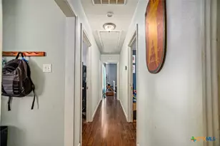 1715 Algee St, Port Lavaca, TX 77979 - Photo 9