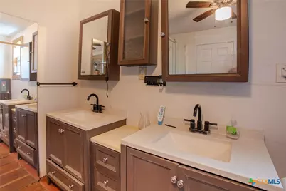 2203 E Trinity Street, Victoria, TX 77901 - Photo 5