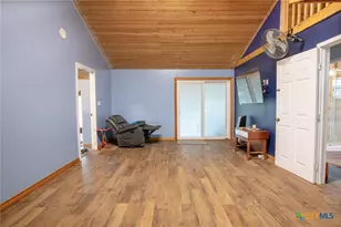 2203 E Trinity St, Victoria, TX 77901 - Photo 9