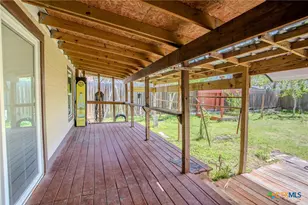 2203 E Trinity St, Victoria, TX 77901 - Photo 15