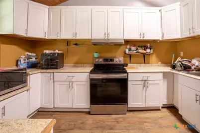 2203 E Trinity Street, Victoria, TX 77901 - Photo 13