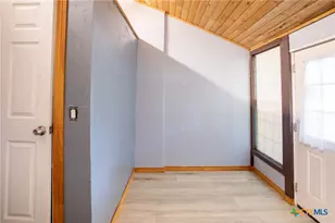 2203 E Trinity St, Victoria, TX 77901 - Photo 17