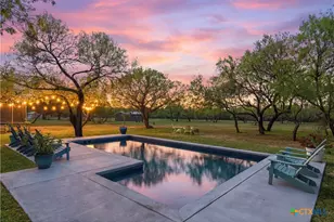 105 Old Campbell Rd, Seguin, TX 78155 - Photo 33