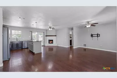 236 Glenbrook Drive, New Braunfels, TX 78130 - Photo 3