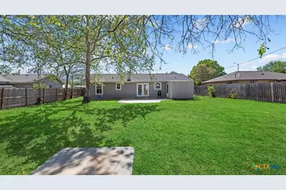 236 Glenbrook Drive, New Braunfels, TX 78130 - Photo 9