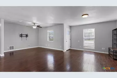 236 Glenbrook Drive, New Braunfels, TX 78130 - Photo 5