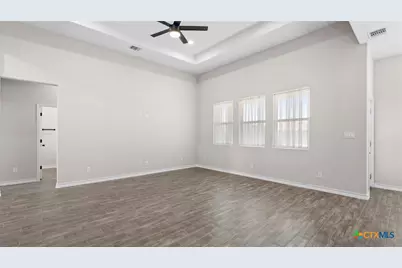 8511 Ventura Boulevard, Selma, TX 78154 - Photo 11