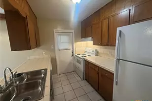 1004 Hillyer St, San Marcos, TX 78666 - Photo 7