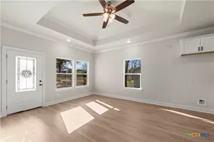 214 Spindletop St, Gatesville, TX 76528 - Photo 5